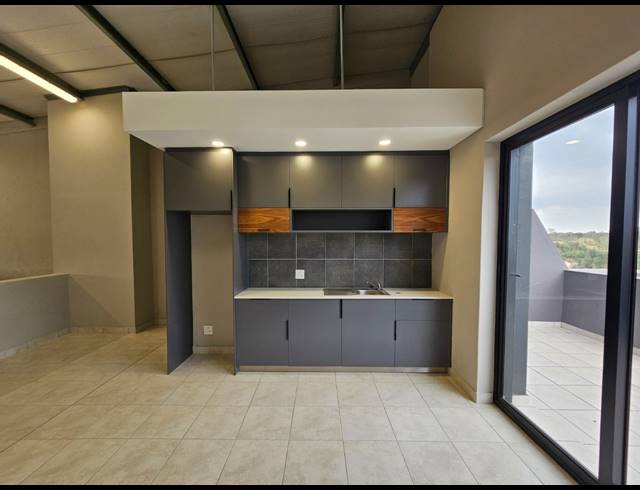 179M² WAREHOUSE FOR SALE IN MOREHILL